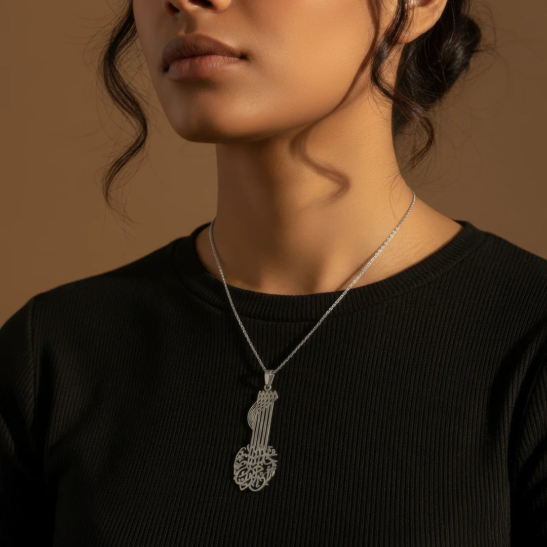 Collier Écriture Divine