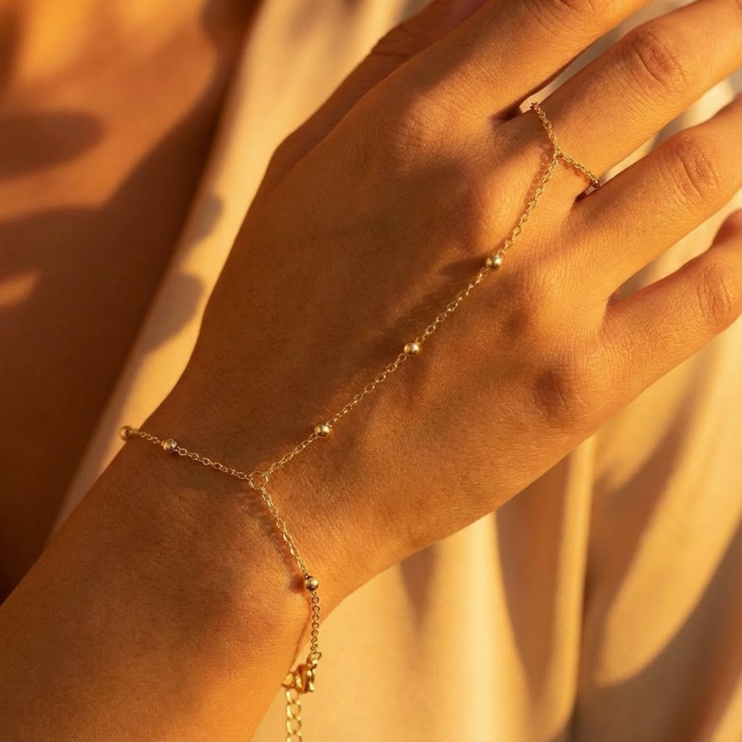 Bracelet Chaîne Main en Or Minimal