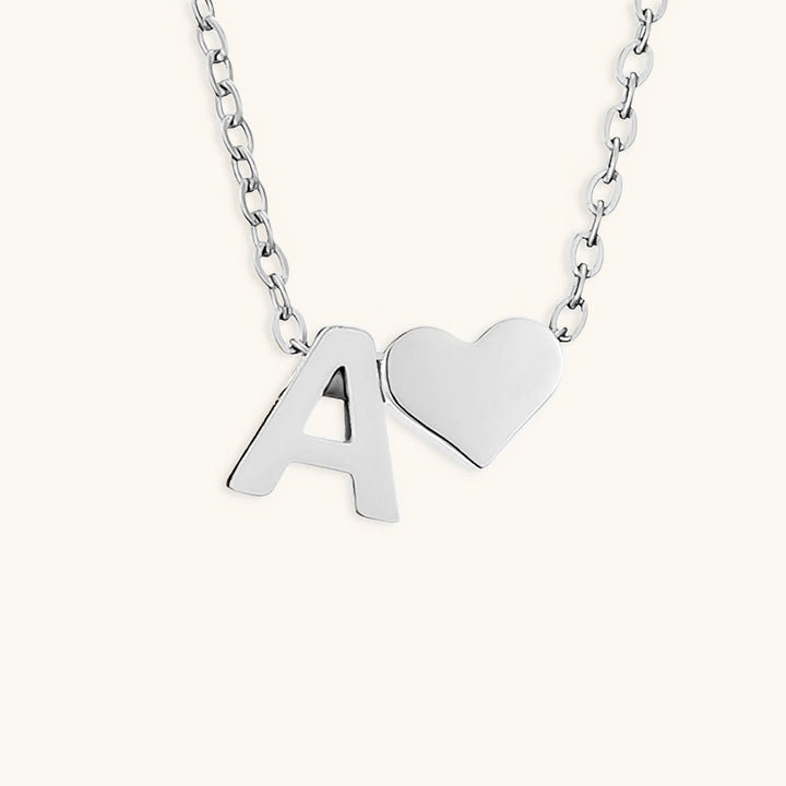 Collier en Or avec Lettre Initiale Ria
