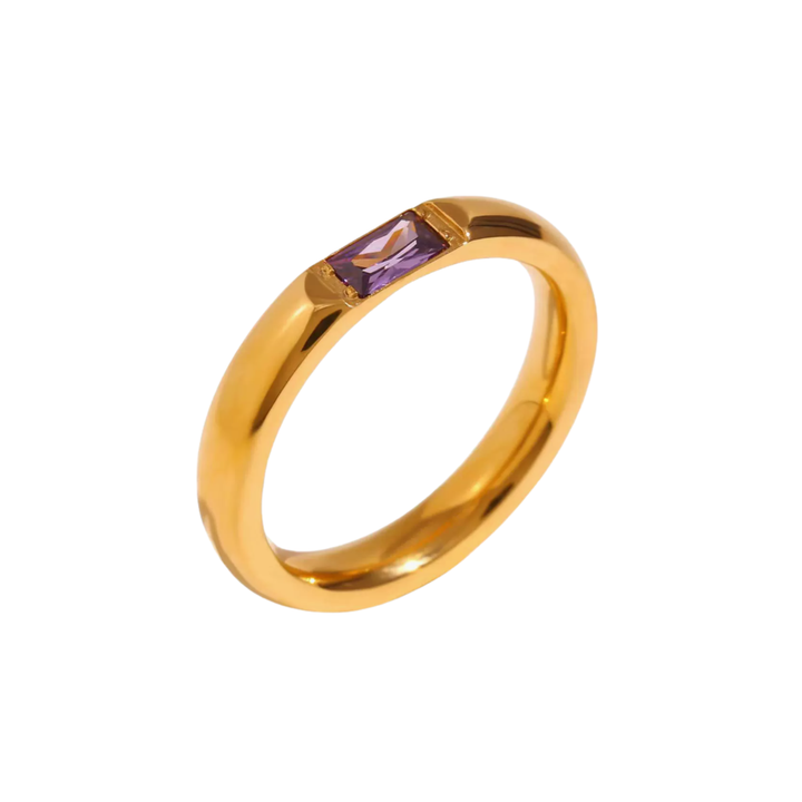 Bague en or avec pierre baguette