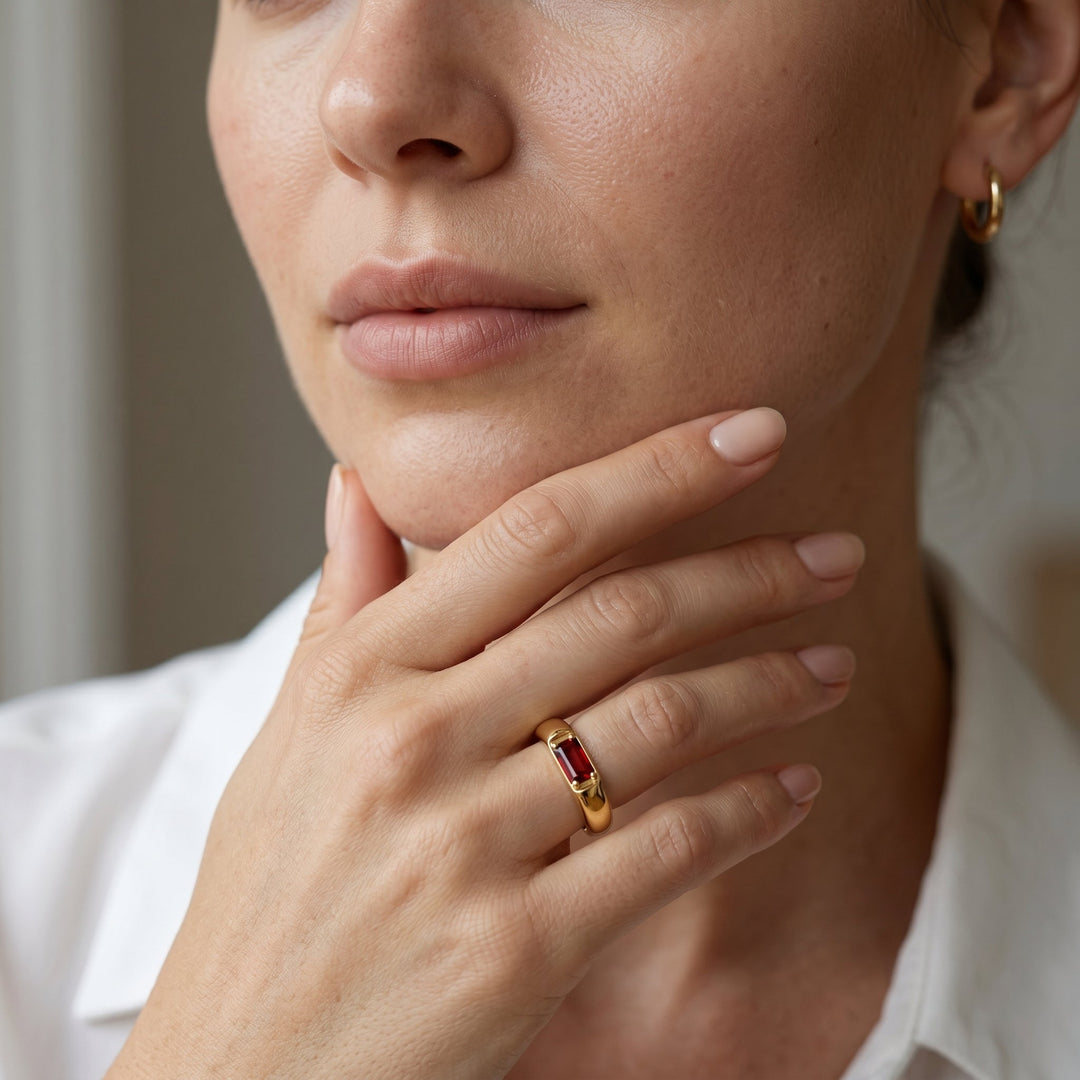 Bague en or avec pierre baguette