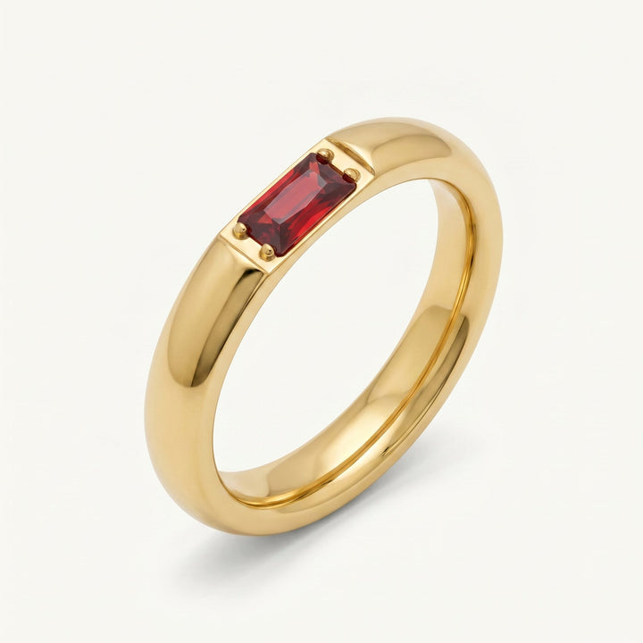 Bague en or avec pierre baguette