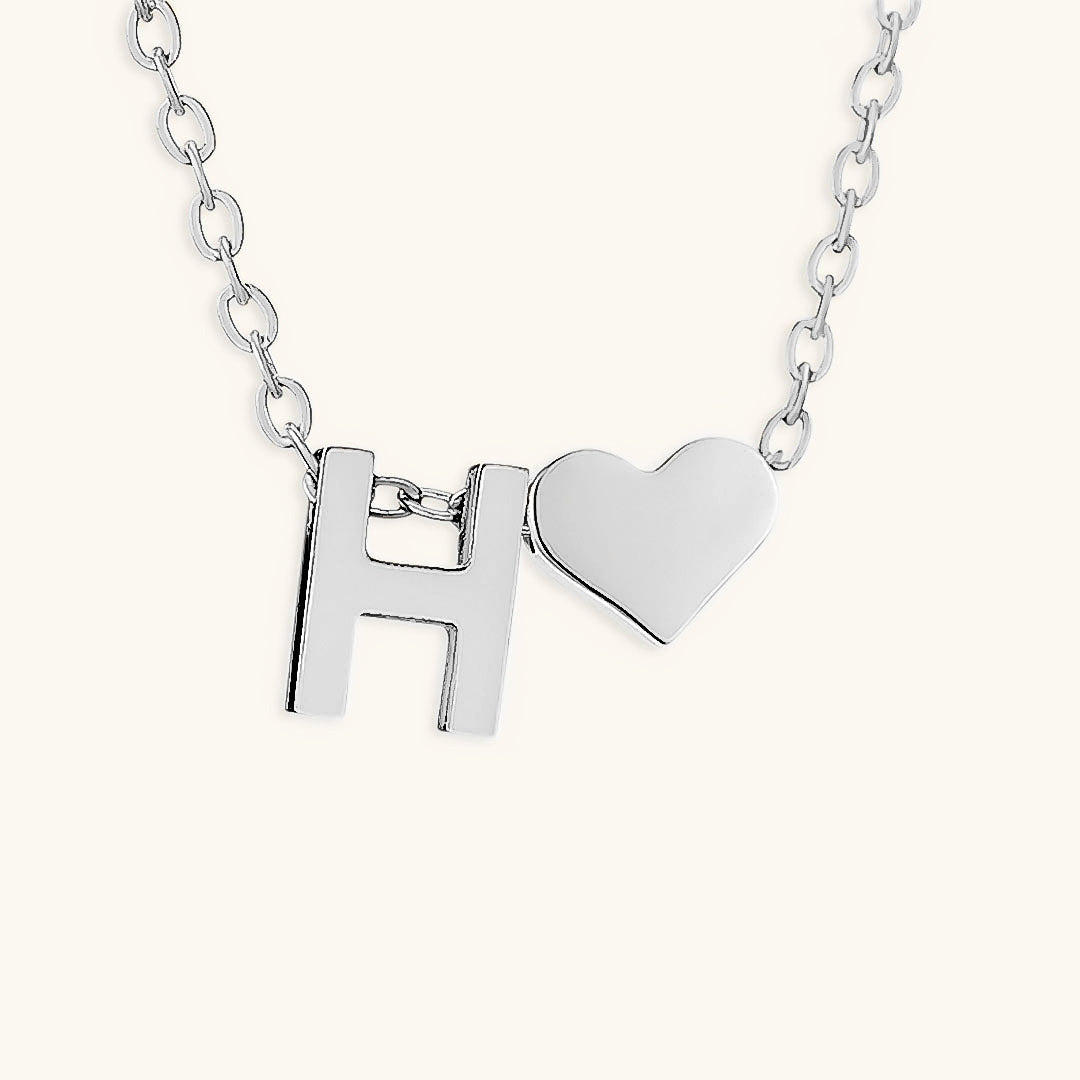 Collier en Or avec Lettre Initiale Ria