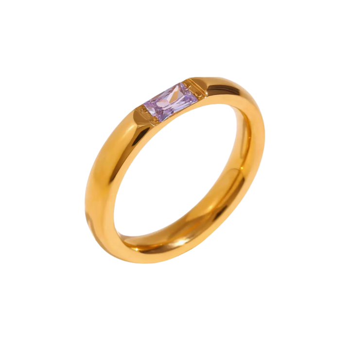 Bague en or avec pierre baguette
