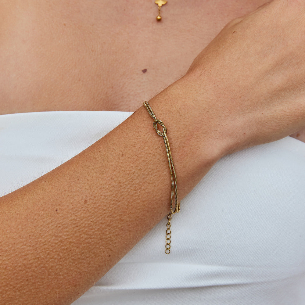 Bracelet en Chaîne Dorée Nouée