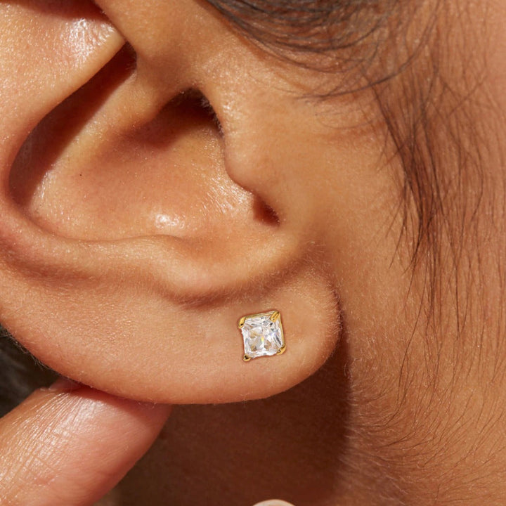Boucles d'oreilles March Solitaire Or