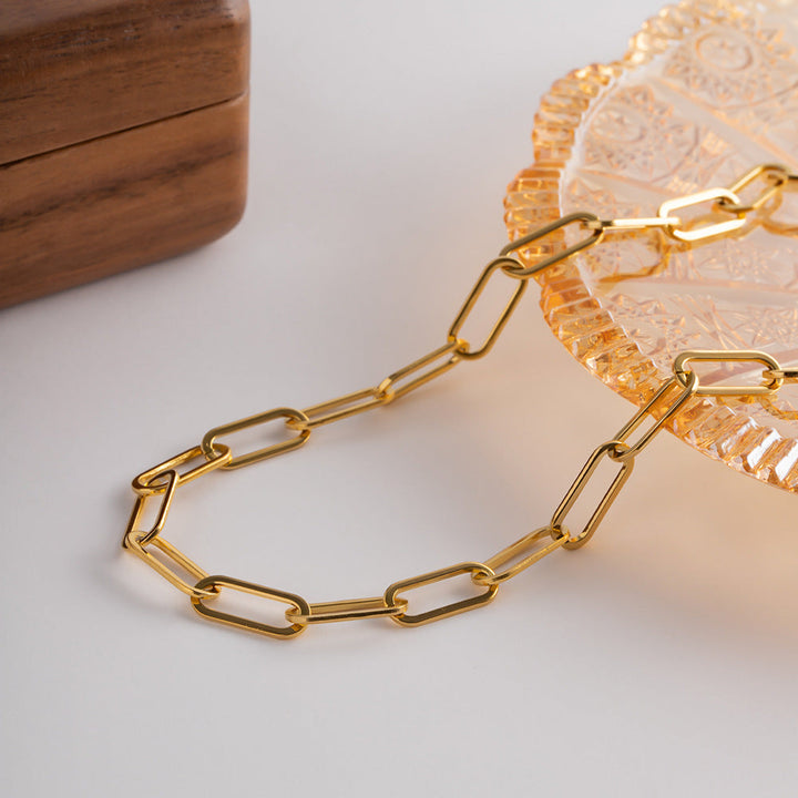 Collier en Chaîne Ria en Or avec Maillons en Forme de Trombone