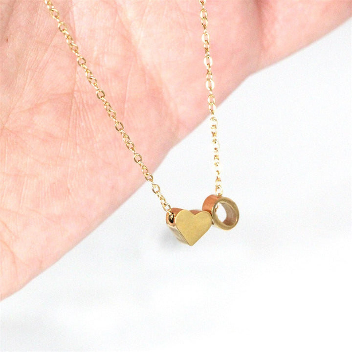 Collier en Or avec Lettre Initiale Ria