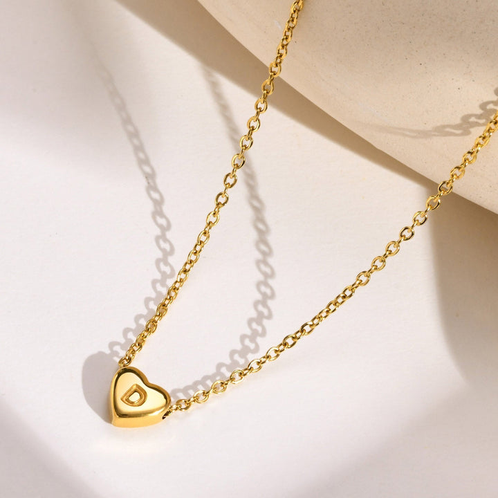Collier en Or avec Initiale en Forme de Cœur