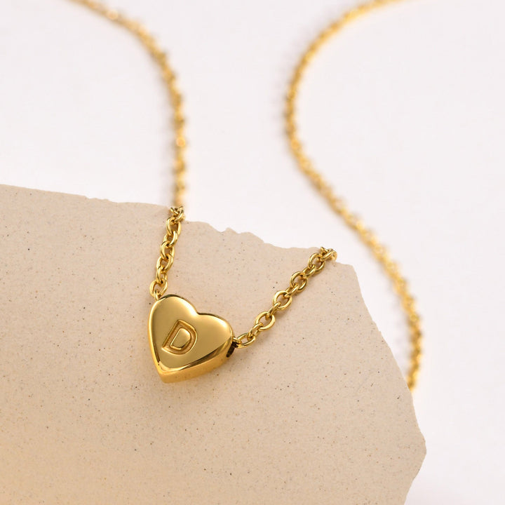 Collier en Or avec Initiale en Forme de Cœur
