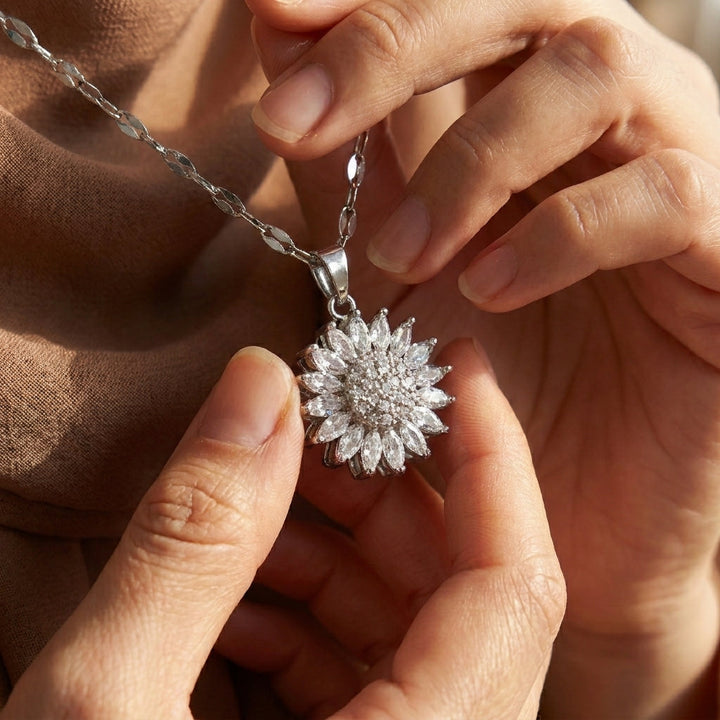Collier Rihla