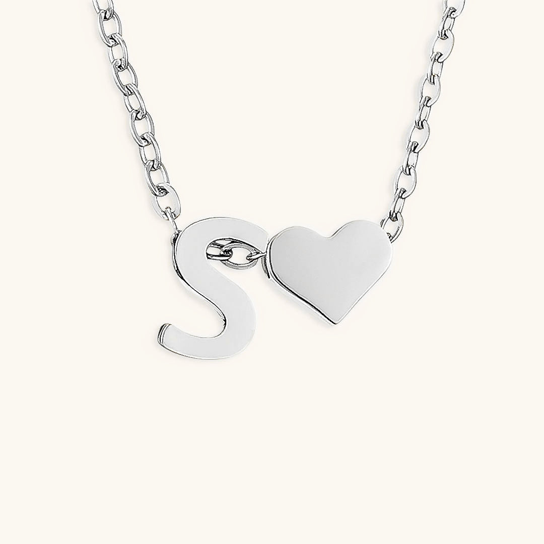 Collier en Or avec Lettre Initiale Ria