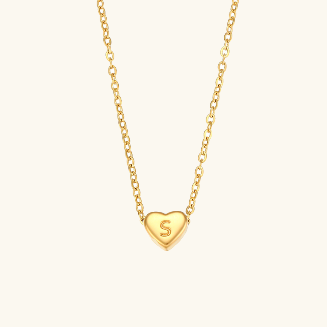 Collier en Or avec Initiale en Forme de Cœur