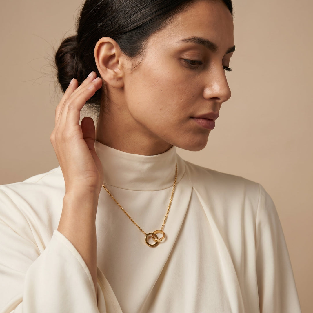 Le Collier Éternellement Lié