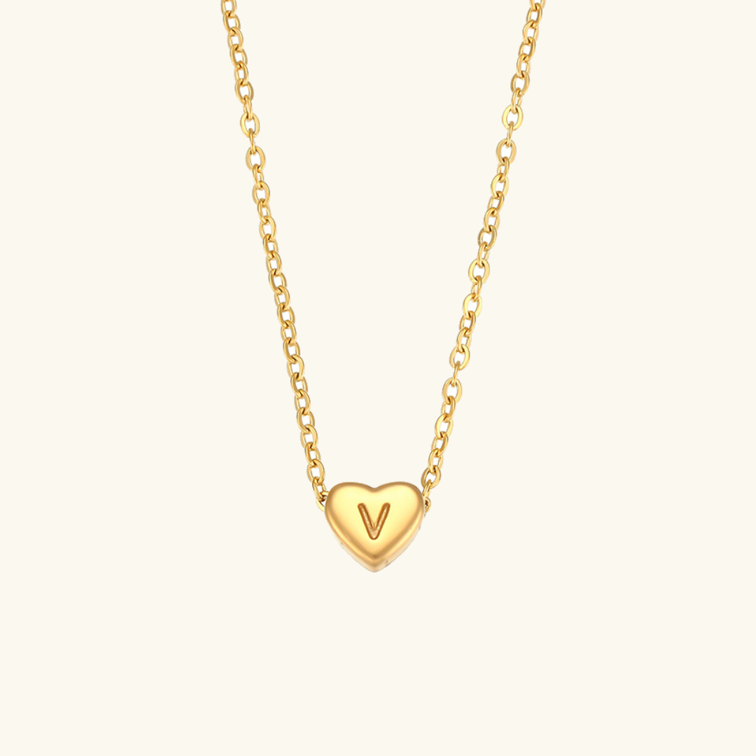 Collier en Or avec Initiale en Forme de Cœur