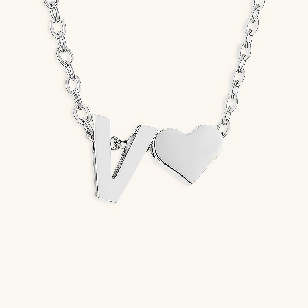Collier en Or avec Lettre Initiale Ria