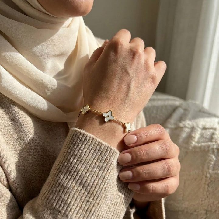 Bracelet Pétale de Fleur Blanche