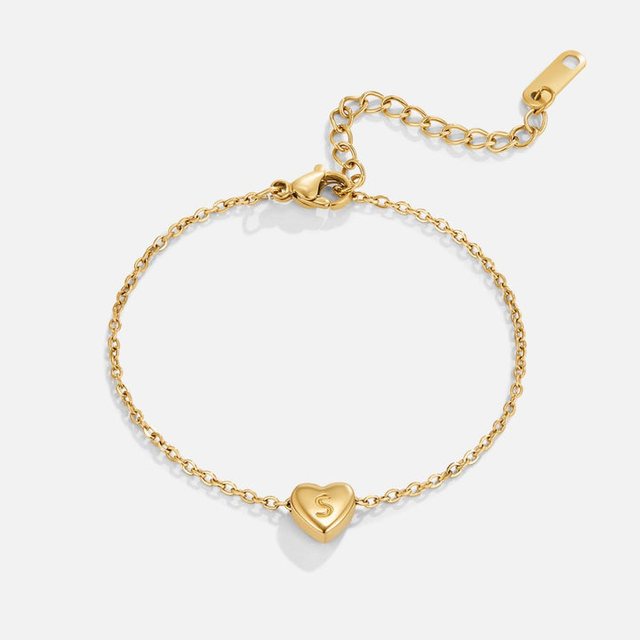 Bracelet en forme de cœur avec lettre