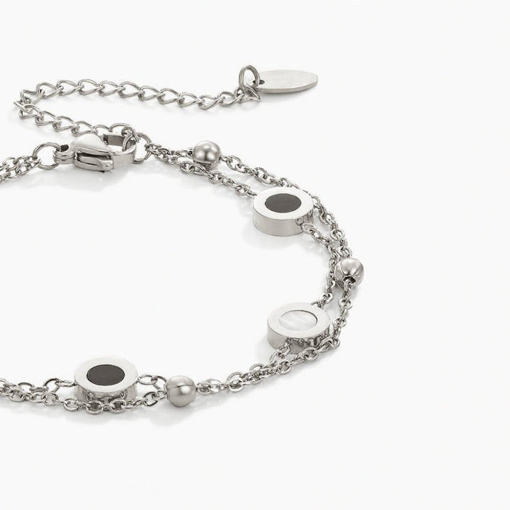Bracelet en argent avec pierres onyx et blanches