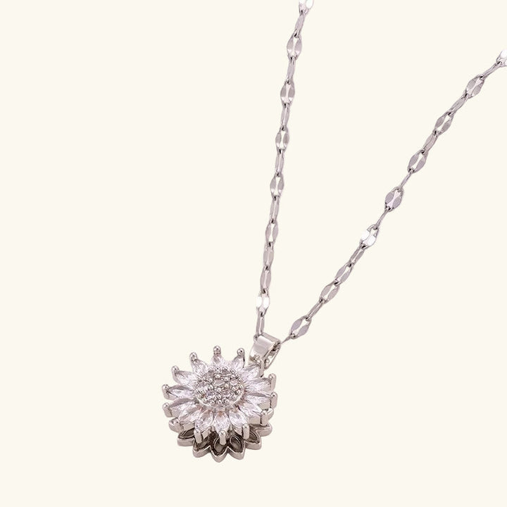 Collier Rihla